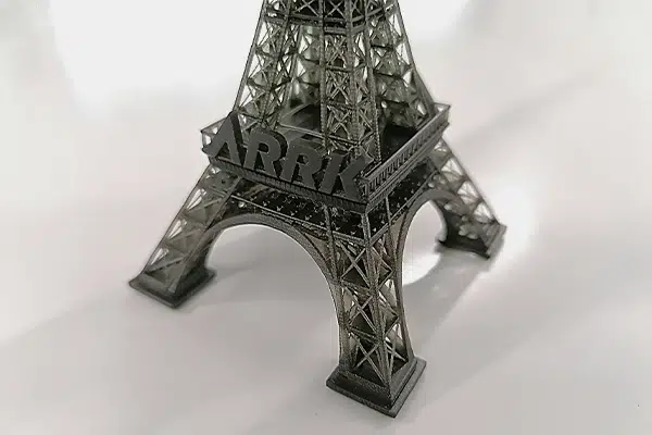 Tour Eiffel - Prototype forme artistique nombreux details - Technologie DLP
